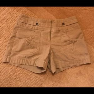 🆕🆕🆕Tan Maurices Shorts Buttons